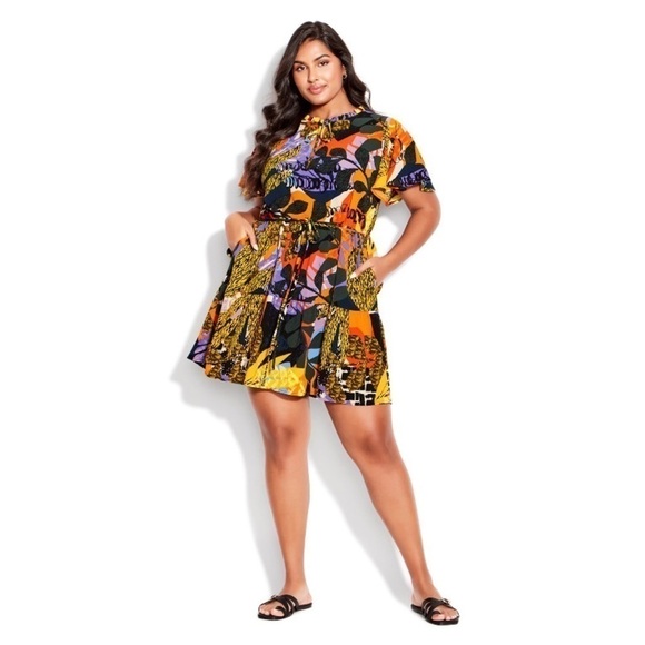 Avenue Dresses & Skirts - Avenue Happy Tier Yellow Palm Print Dress